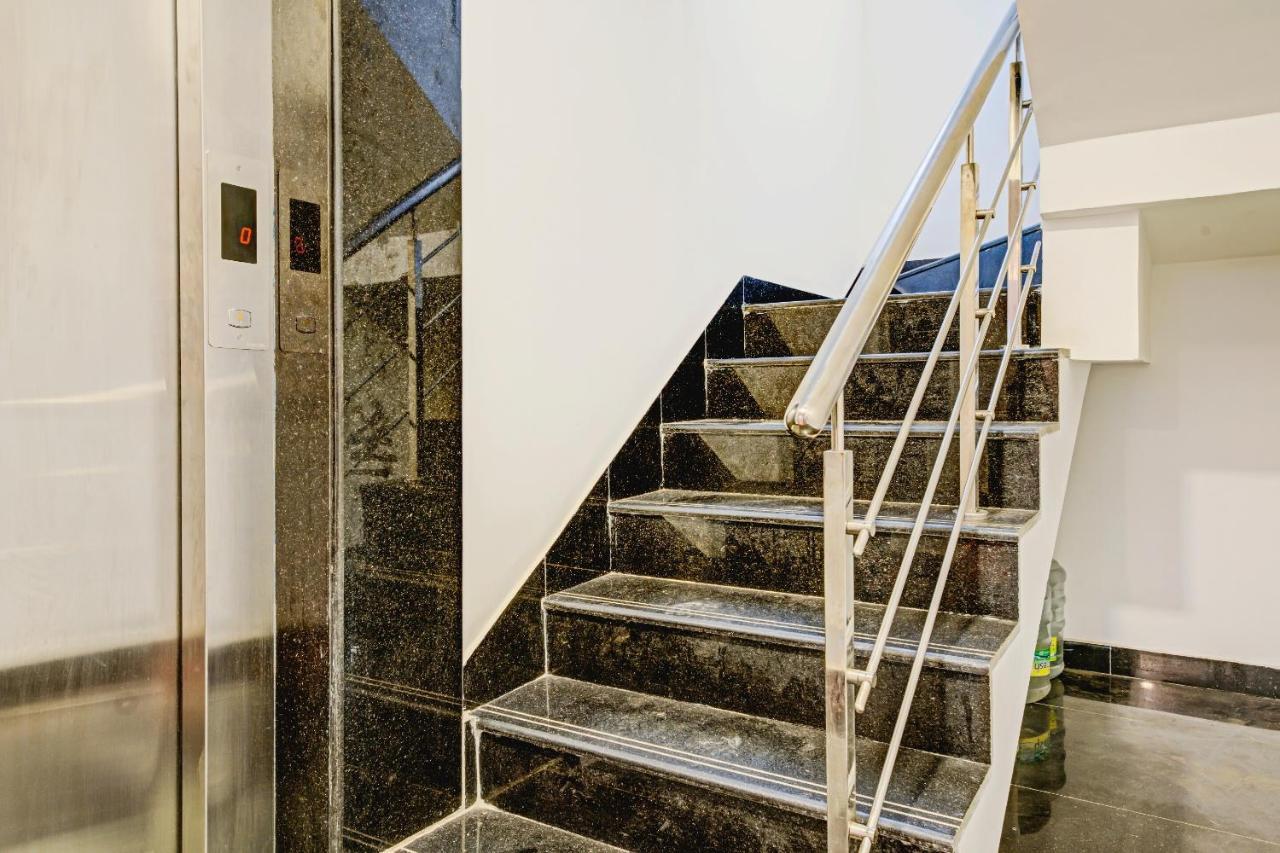 Oyo Townhouse 74871 Thoraipakkam Chennai Exterior foto