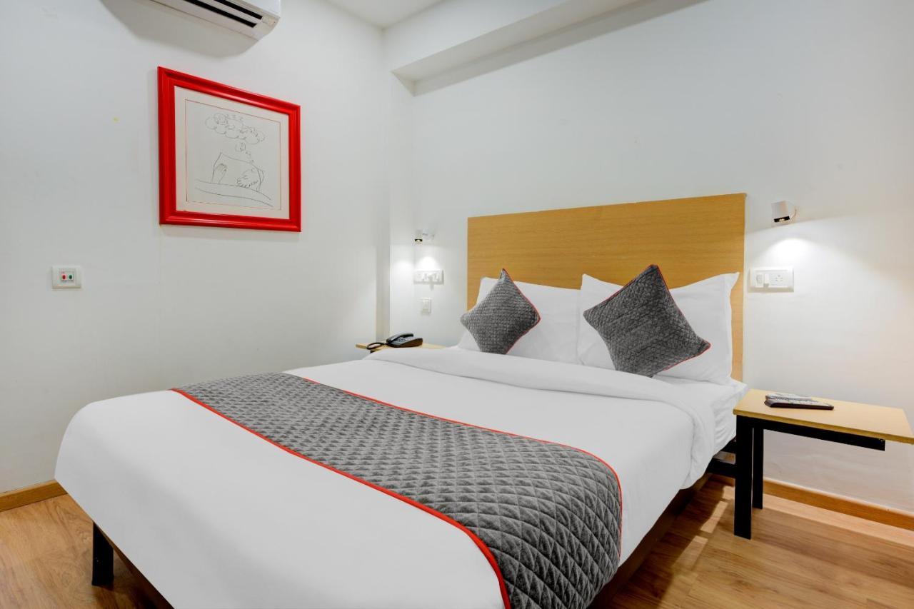 Oyo Townhouse 74871 Thoraipakkam Chennai Exterior foto
