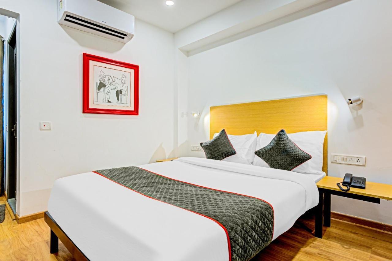Oyo Townhouse 74871 Thoraipakkam Chennai Exterior foto
